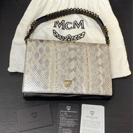 MCM 肩背斜揹包