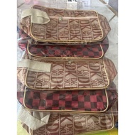 MERAH Brown & red make up bag p:9 L:3,7 T:5,5
