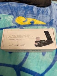 六合一充電座