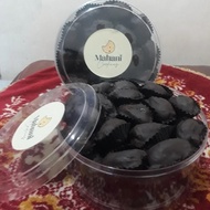 Chocolate Dates Dates Chocolate filled with cashew nuts Premium Chocolate Dates GAM