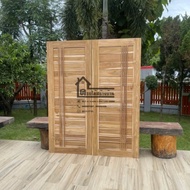 ประตูไม้สักบานคู่ทรงโมเดิร์นมีเส้นคาด จัดส่งฟรี รหัส H21