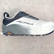 Altra Olympus 6 運動跑鞋