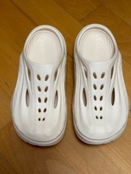 Hoka 防滑包頭拖鞋 (女裝，米色)