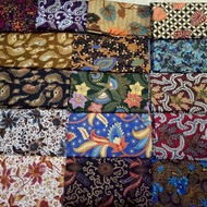 batik cotton viral / kain sarung / corak dan warna menarik. Design Random.