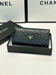 PRADA 鴕鳥紋牛皮 兩折銀包 男款