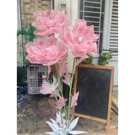 Pillar of 3 roses without lights