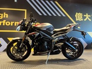 Triumph 凱旋 Street triple 765rs 公司車 英倫 三缸 獨特美學