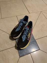 HOKA Rocket Carbon
