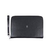 Maternal magnat clutch pouch
