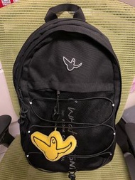韓國 WHAT IT ISNT BACKPACK （34L）大背包贈送小天使
掛件