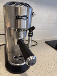 De'Longhi EC685 Semi-Auto Espresso Machine