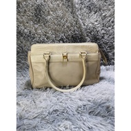 Mila Schon Cream Smooth Leather Zipper Closure Hand Bag
