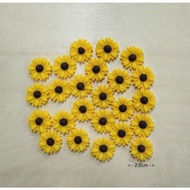 R385 - Resin Sunflower 2.0cm