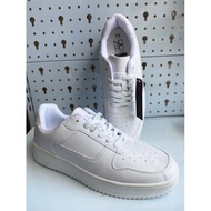 Big size sneakers for people with feet size 44 - 44,5