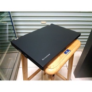 DU067 Laptop Lenovo Core i5 8GB SSD 512GB - Lenovo Bekas i5 8GB SSD 25