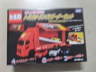 【上士】TAKARA TOMY TOMICA小汽車組 賽車運輸車_ TM88347(內含一台運輸車及四台小車)