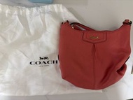 Coach 斜孭袋