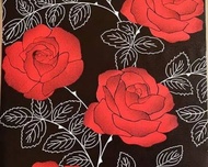 Wallpaper Dinding Hitam Bunga Mawar Merah Besar Ruang Tamu Mewah
