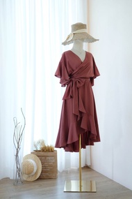 深磚紅色連身裙，適合參加派對的連身裙，適合度假的連身裙，適合去海邊的連身裙