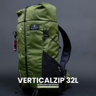 MONTE EQUIPMENT  VerticalZip Unisex Ultralight Hiking Backpack 32L - Green