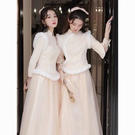 Bridesmaid Dresses - Retro Style for Winter | Sisters & Friends Group Outfit