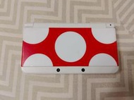 【功能正常】New 3DS 日規主機 (白) + 原廠充電器 + 九個遊戲