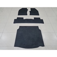 Toyota Corolla Cross Black Rubber Carpet Full Set Good Quality