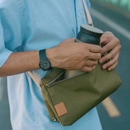 【LOJEL】NIRU 可擴充容量 城市都會斜背包- 橄欖綠