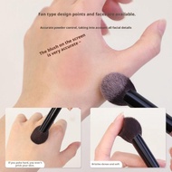 Small Fan-shaped Powder Blusher Brush Slope Dressing Makeup Brush Tool F0