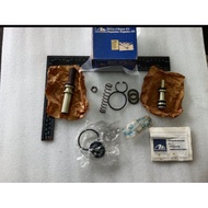 Mercedes w123 Brake Pump kit.Nos Germany parts.