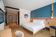 H Hotel (Rizhao Development Zone Liqun Plaza Branch)