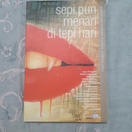 sepi pun menari di tepi hari-original