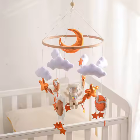 Crib Mobile Wooden Baby Rattles Soft Felt Outer Space Astronauts Bed Bell Newborn Music Box Hanging 