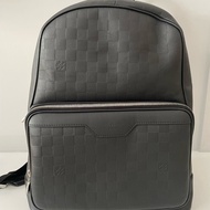 LV黑壓紋格子 後背包