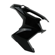 COVER BODY SAMPING KANAN DEPAN HITAM ADV 160 64501K0WNA0ZH