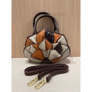 Cobbler Legend Leather Handbag [New Arrival‼️‼️]