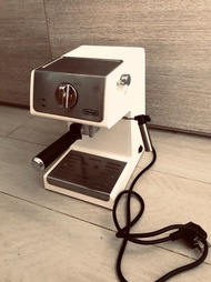 95%新 德龍 Delonghi 真正鍋爐機 ECP33.21 半自動 兩頭手柄 15巴 萃取壓力 多角度旋轉蒸氣打奶棒 特濃 咖啡機 15 bar stainless steel real boil