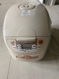日本製  85%新 象印黑金剛微電腦電子鍋electric pot 10人份(NS-MVF18T)