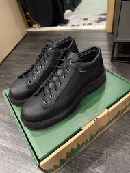 Danner Field Low 全黑皮革短靴