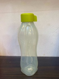 Tupperware screw cap 1L(1000ml) Drinking Water Bottle