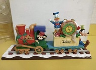 Disney 高飛唐老鴨米奇時鐘火車