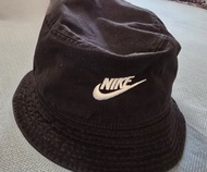 Nike 黑色漁夫帽