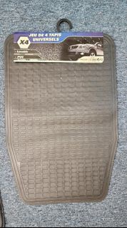 CAR MAT 4 PCS SET  汽車地墊