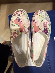 Native 花卉圖案休閒鞋