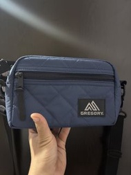 全新Gregory 藍色菱格紋斜背包