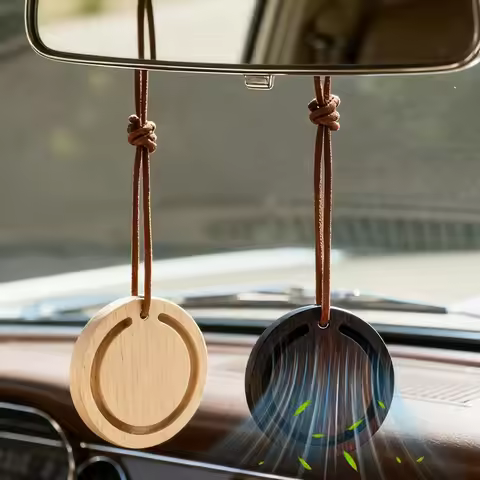 New Round Premium Wood Diffuser Handmade From White Wax Wood and Black Walnut Elegant Car Suspension