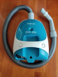 Panasonic vacuum cleaner 吸塵機（配件不齊）
