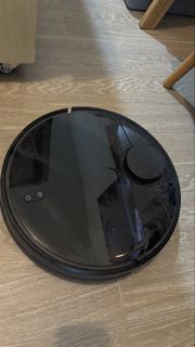 小米黑色圓形掃地機器人
