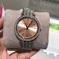 代購 新品Michael Kors手表 MK手錶 粉色錶盤鑲鑽手錶 女士手錶 防水手錶 時尚潮流石英錶 MK3218 休閒手錶 工作手錶