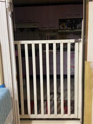 嬰幼兒安全門（鋁門窗訂製）79寬x88高共1組特價1500元